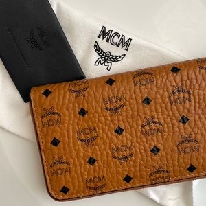 Zip Around Wallet in Visetos Original